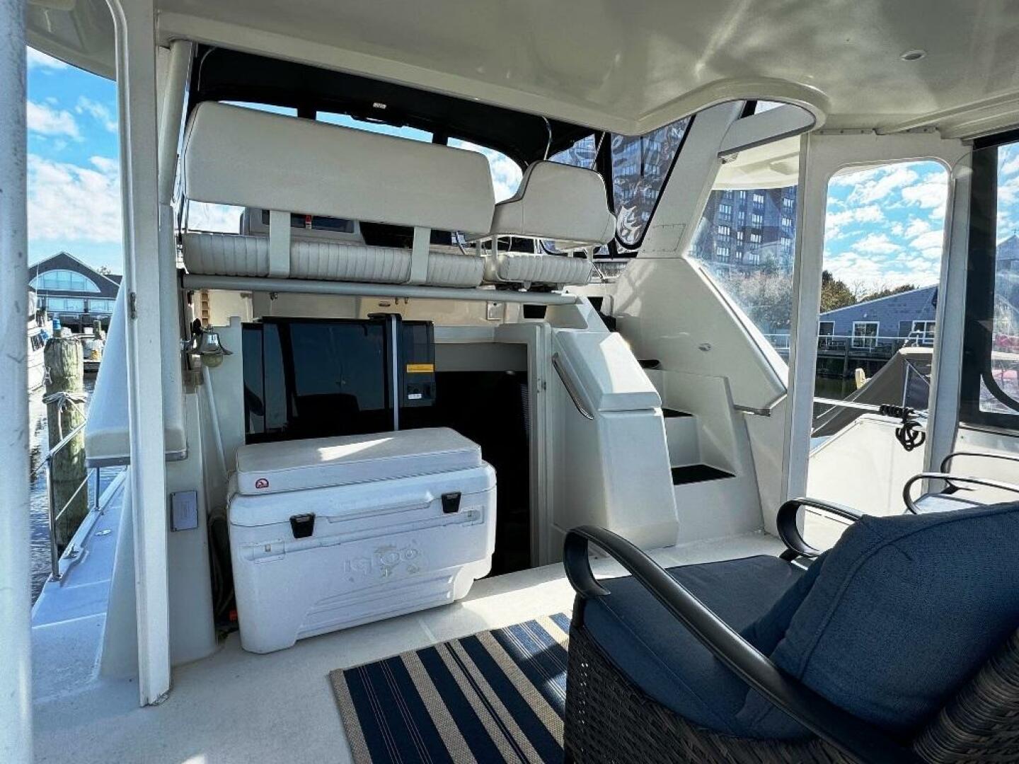 Slide: The Image of Carver 355 Aft Cabin 1995 - 4721445