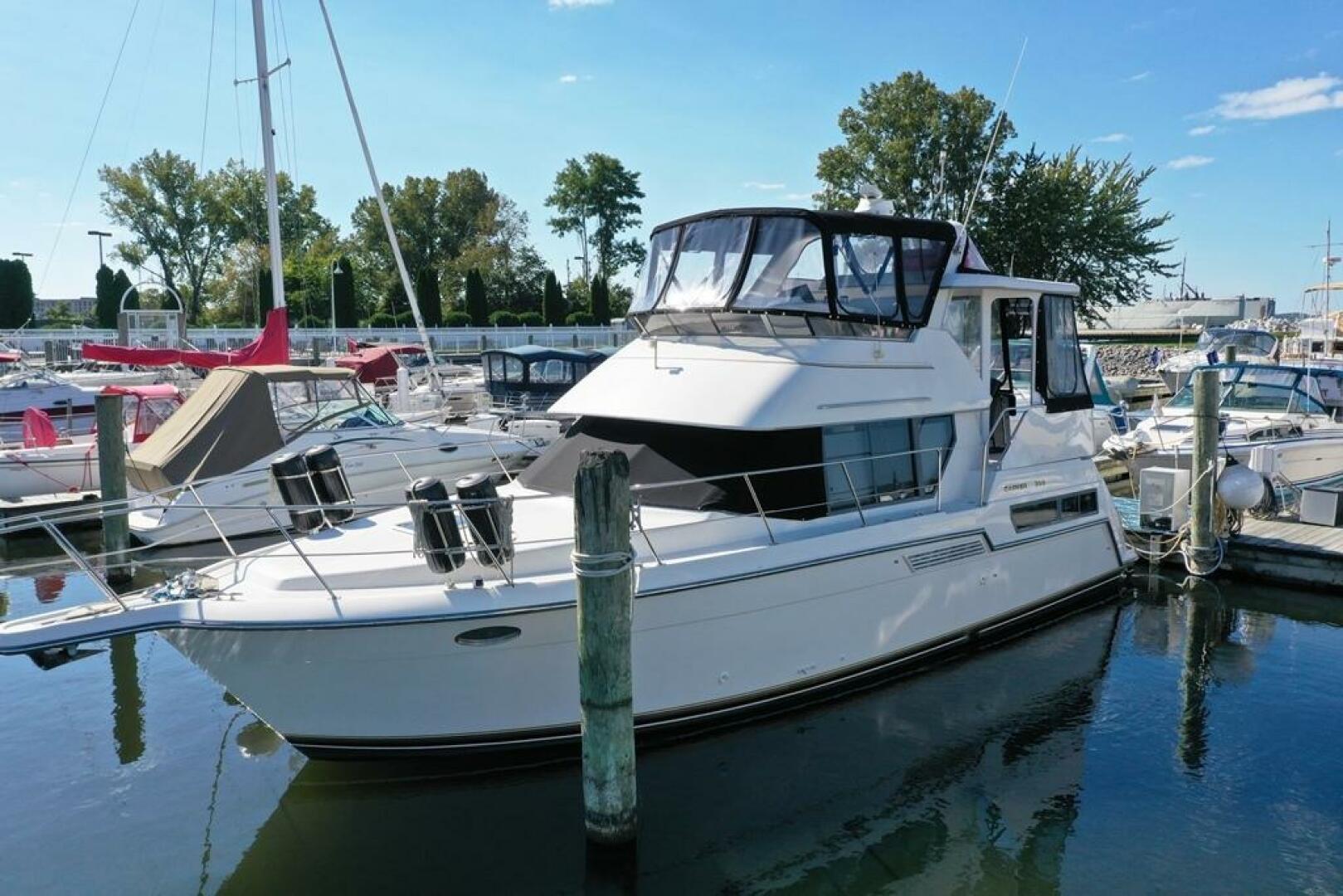 Slide: The Image of Carver 355 Aft Cabin 1995 - 4721456