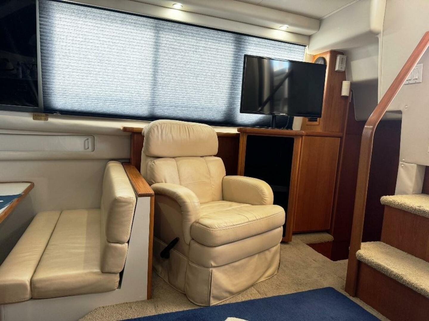 Slide: The Image of Carver 355 Aft Cabin 1995 - 4721468