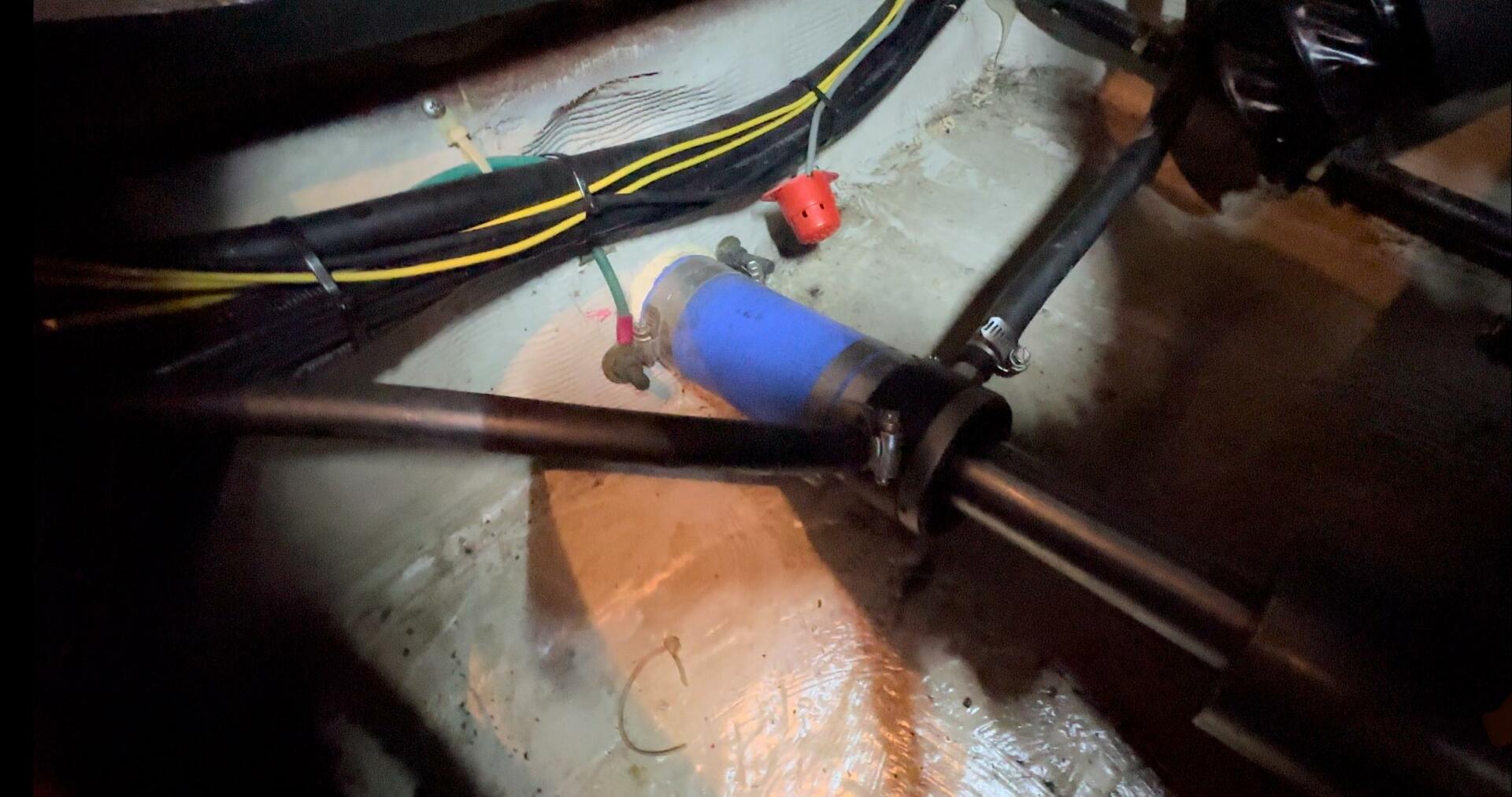 Slide: The Image of Carver 356 Motor Yacht 1999 - 4551786