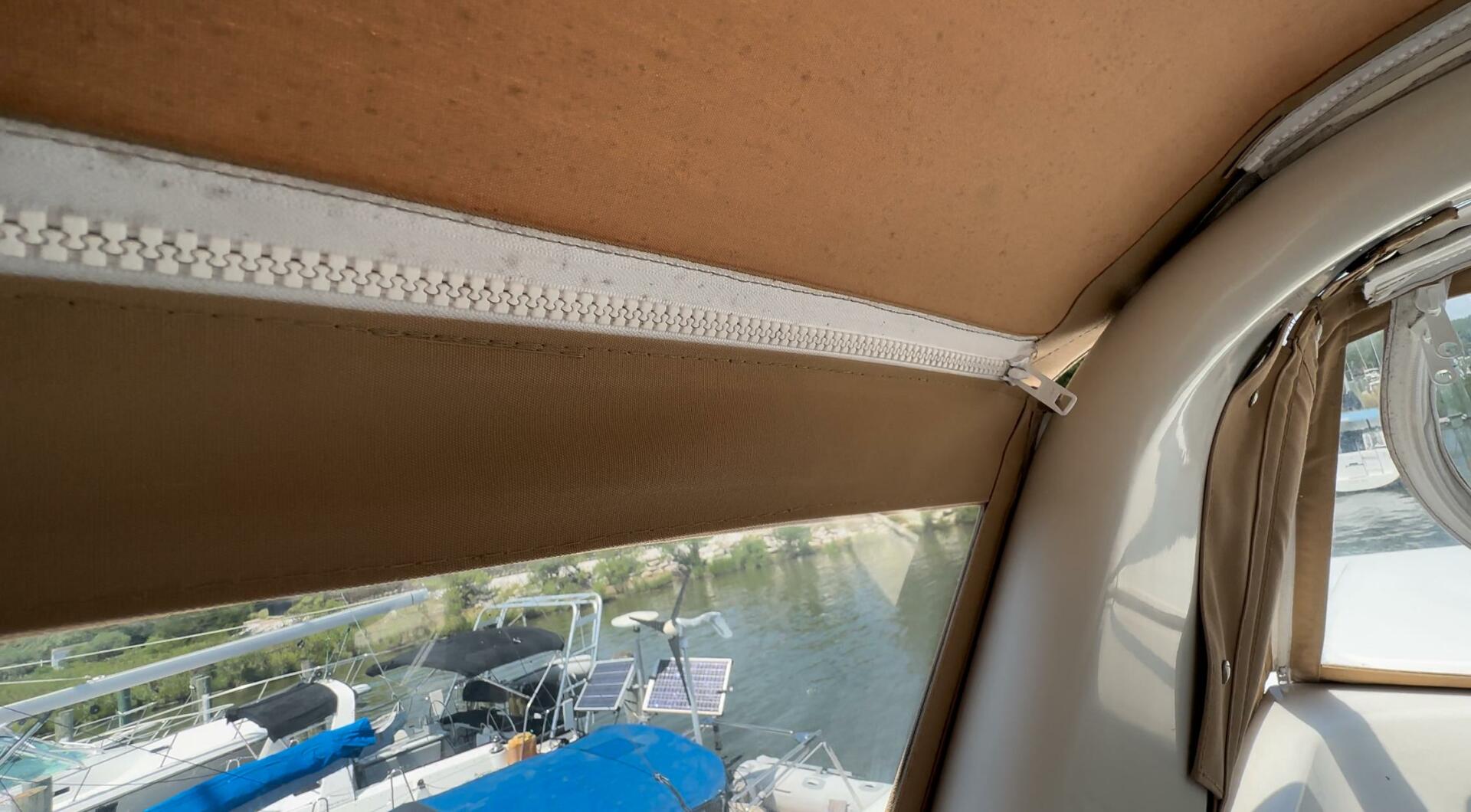 Slide: The Image of Carver 356 Motor Yacht 1999 - 4551841