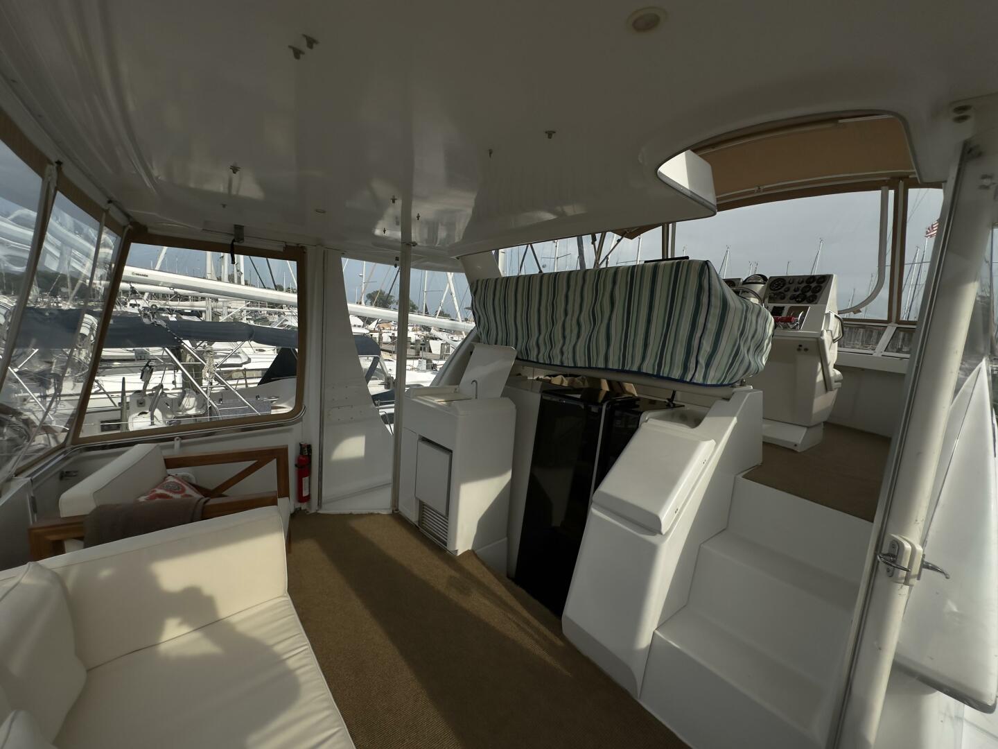 Slide: The Image of Carver 356 Motor Yacht 1999 - 4551927