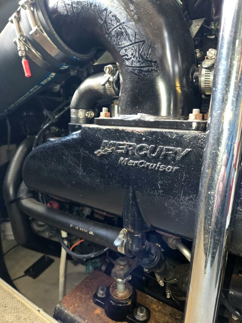 Slide: The Image of Carver 360 Sport Sedan 2003 - 5219178