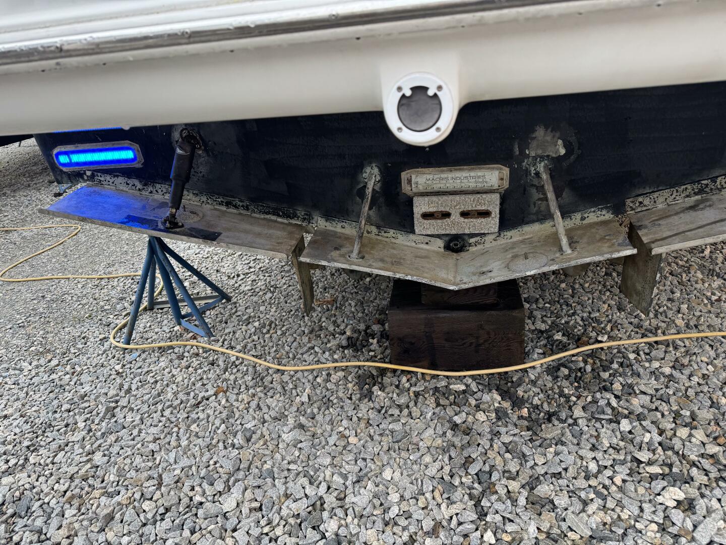 Slide: The Image of Carver 360 Sport Sedan 2003 - 5219186