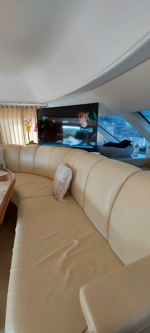 Slide: The Image of Carver 360 Sport Sedan 2003 - 5270585