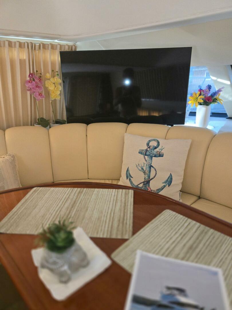 Slide: The Image of Carver 360 Sport Sedan 2003 - 5348897