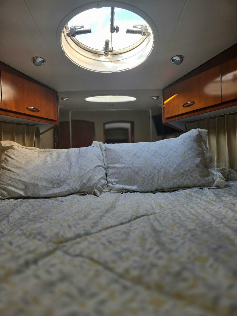 Slide: The Image of Carver 360 Sport Sedan 2003 - 5348900