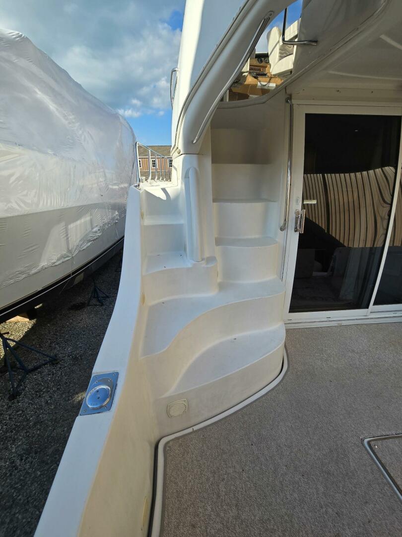 Slide: The Image of Carver 360 Sport Sedan 2003 - 5348911