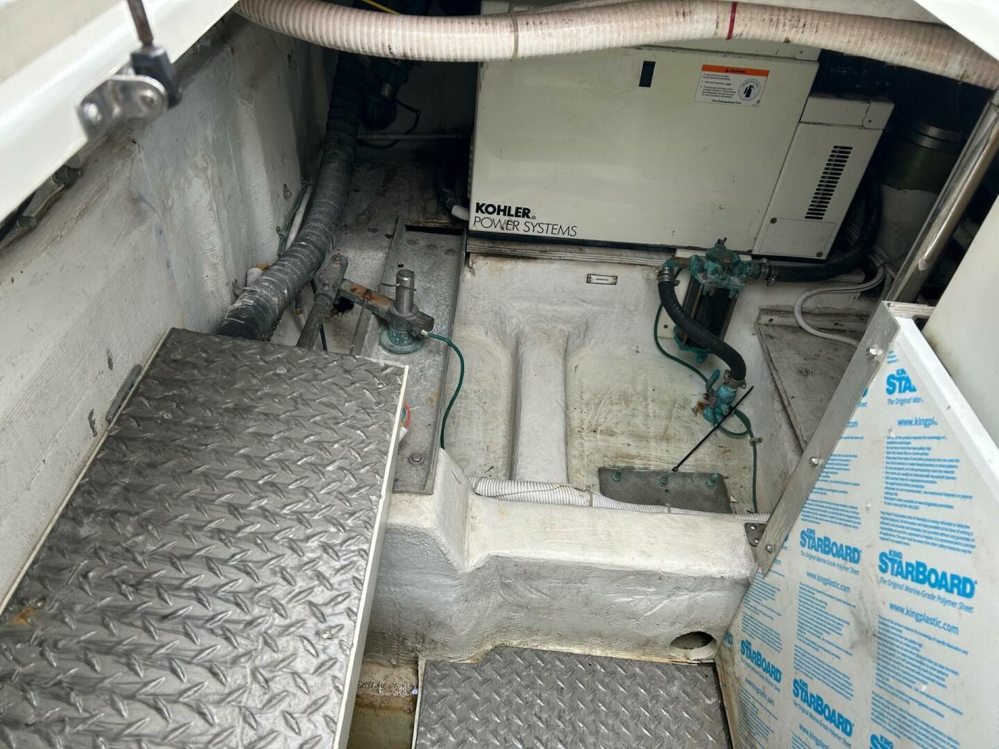 Slide: The Image of Carver 360 Sport Sedan 2003 - 5564387