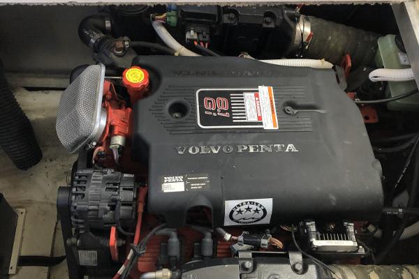 Slide: The Image of 2004 Carver 366 Motor Yacht engine compartment with Volvo Penta 8.1 Gi engine. - 20