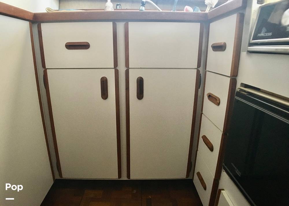 Slide: The Image of Galley Cabinets - 7854987