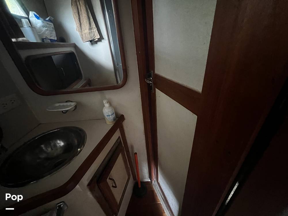 Slide: The Image of Bathroom Sink - 14477566