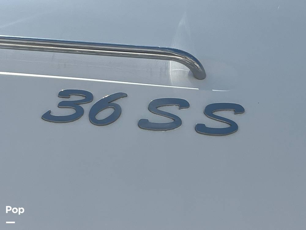 Slide: The Image of Carver 36SS 2005 - 15501996