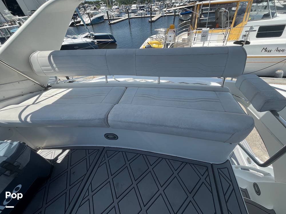 Slide: The Image of Carver 36SS 2005 - 15502126