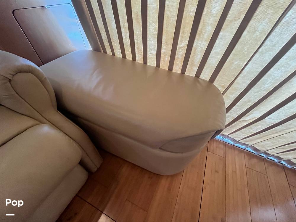 Slide: The Image of Carver 36SS 2005 - 15502136