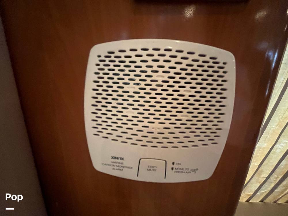 Slide: The Image of Carver 36SS 2005 - 15502138