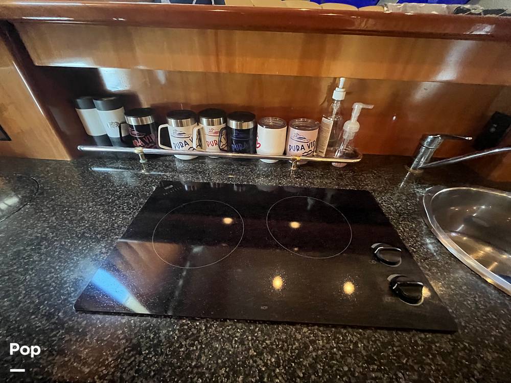 Slide: The Image of Carver 36SS 2005 - 15502163