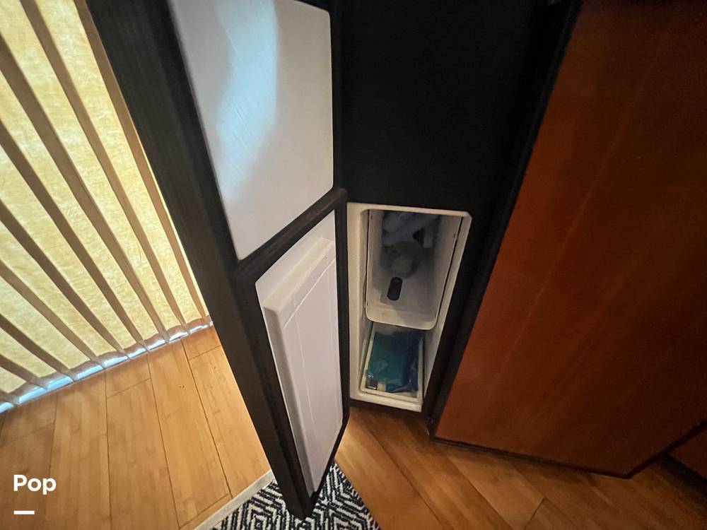 Slide: The Image of Carver 36SS 2005 - 15502174