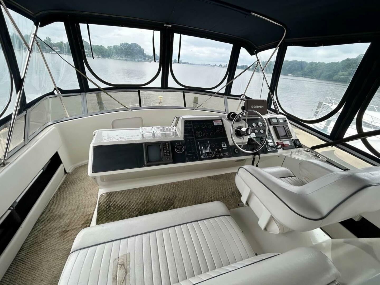 Slide: The Image of Carver 370 Aft Cabin 1995 - 4543546