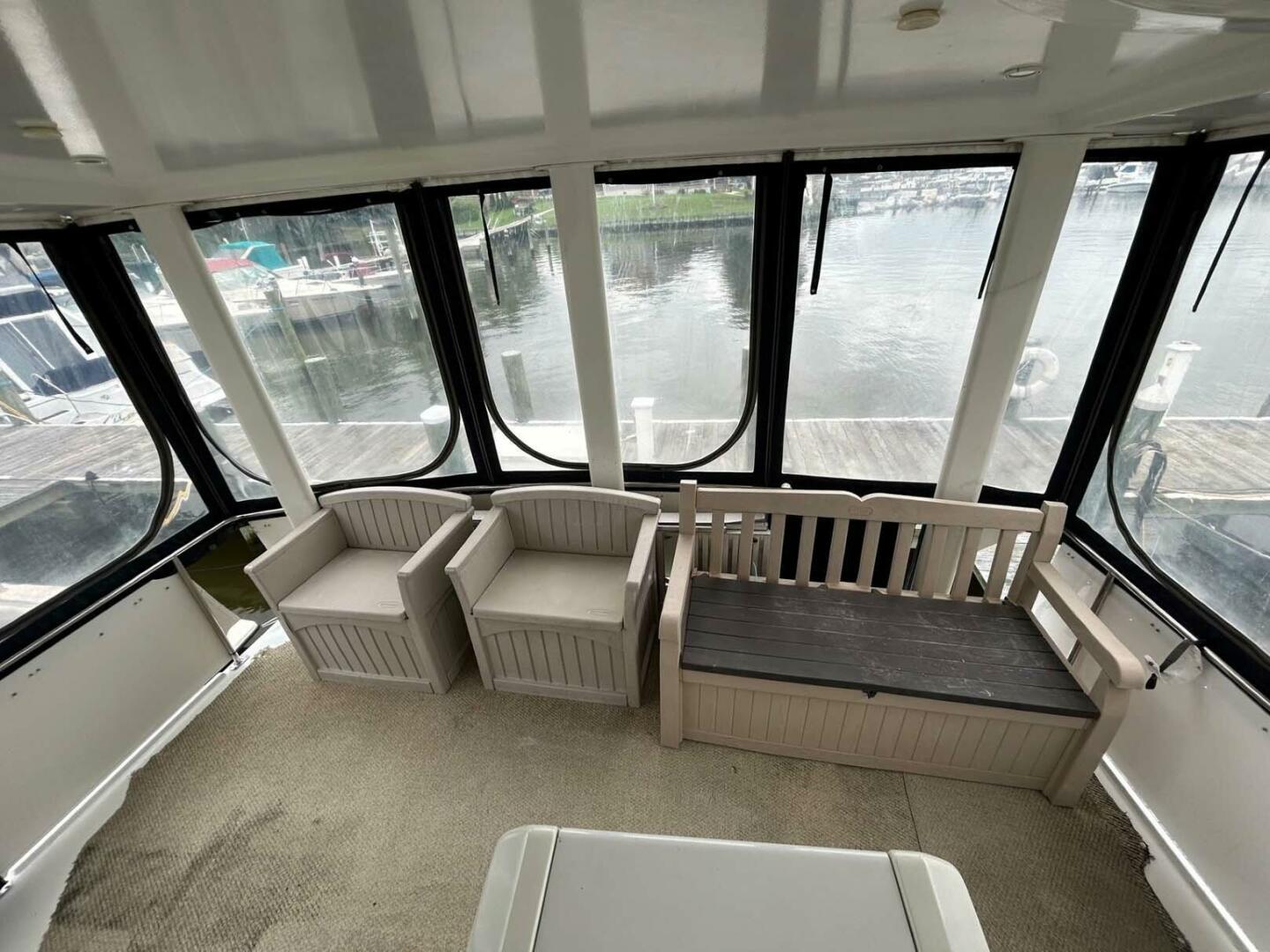 Slide: The Image of Carver 370 Aft Cabin 1995 - 4543549