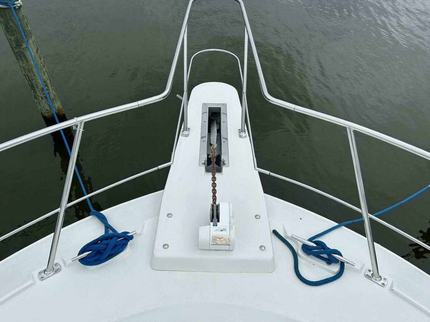 Slide: The Image of Carver 370 Aft Cabin 1995 - 4543556