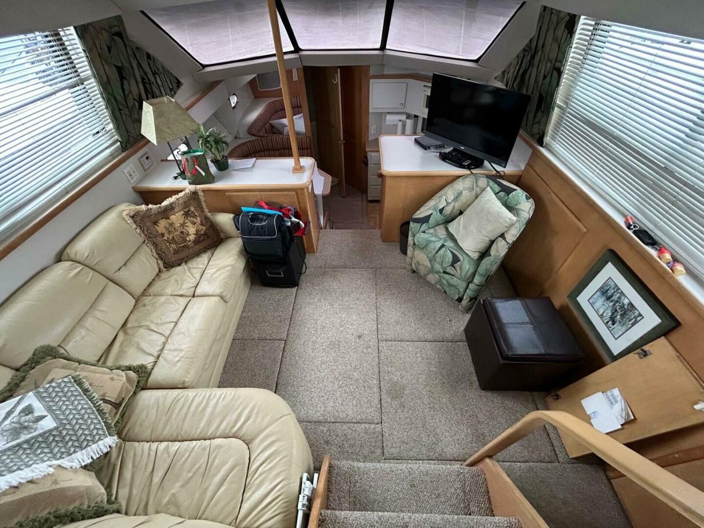 Slide: The Image of Carver 370 Aft Cabin 1995 - 4543527