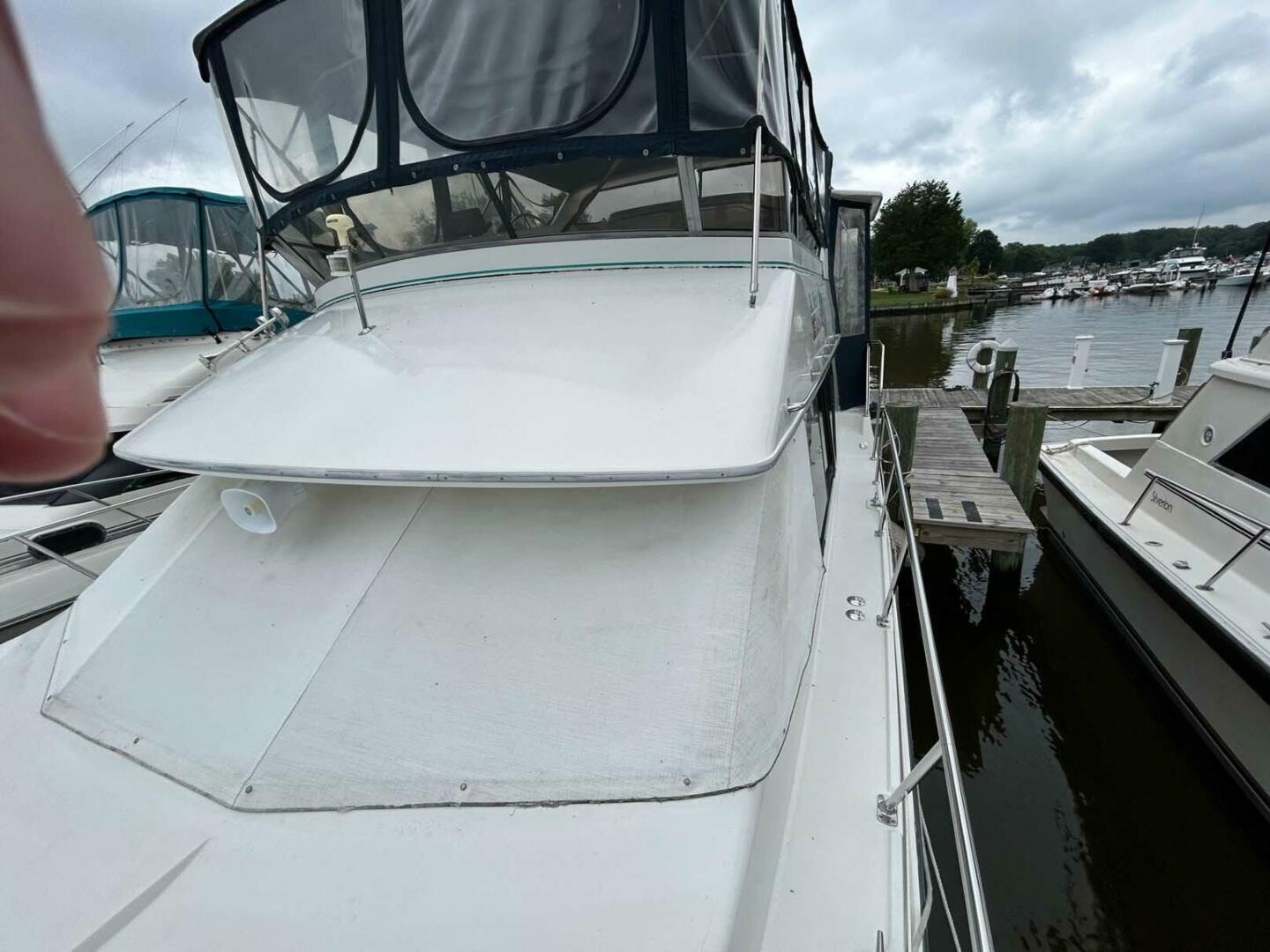 Slide: The Image of Carver 370 Aft Cabin 1995 - 4543560