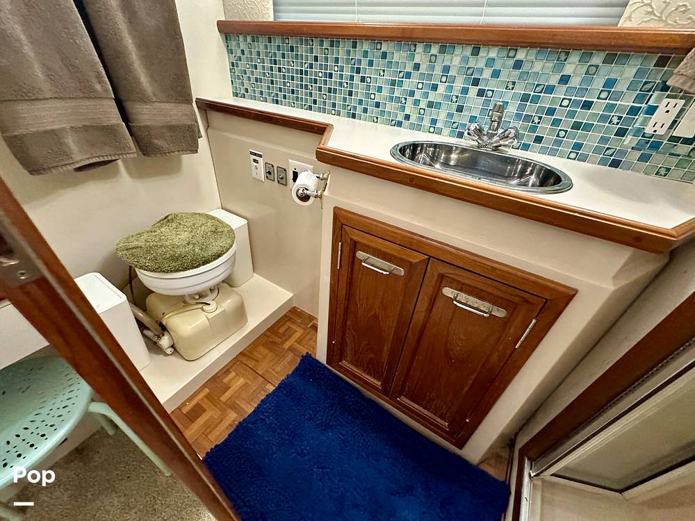 Slide: The Image of Bathroom Sink - 15369425