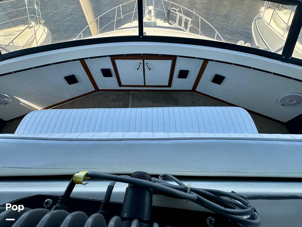 Slide: The Image of Bow Seating - 15368957
