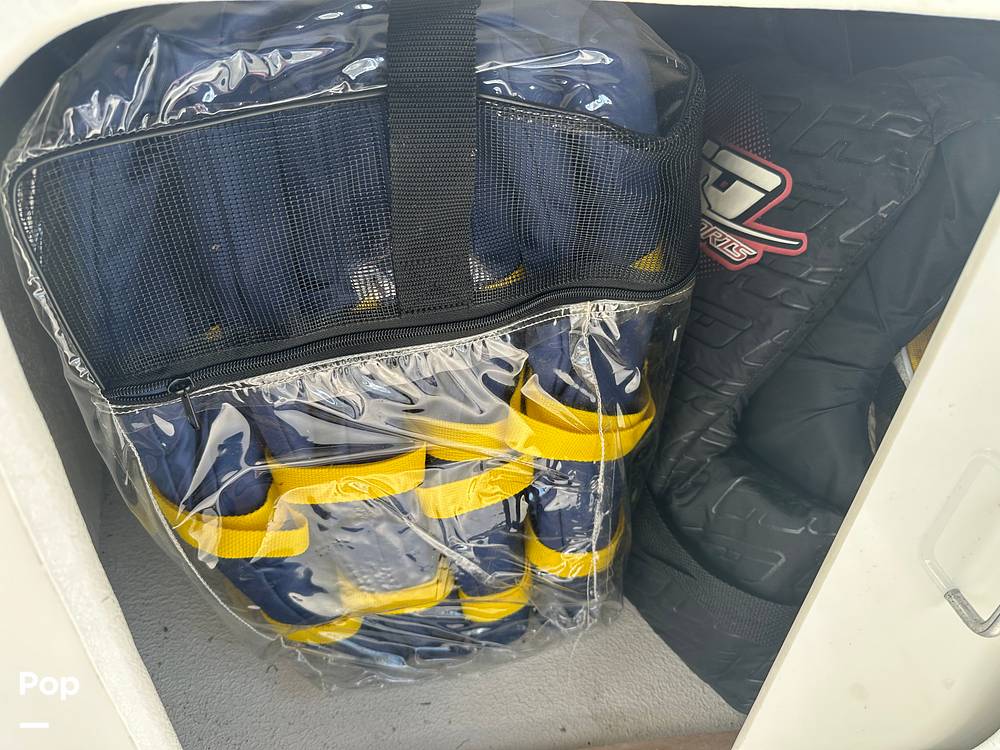 Slide: The Image of Carver 380 Santego 1998 - 15525691