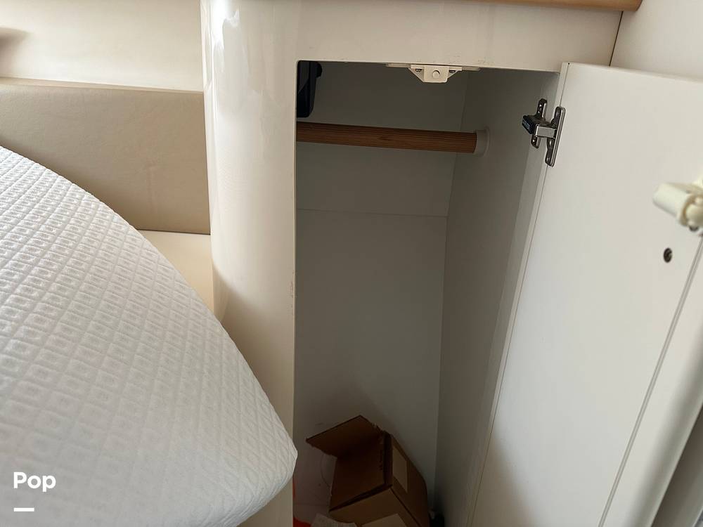 Slide: The Image of Carver 380 Santego 1998 - 15526103