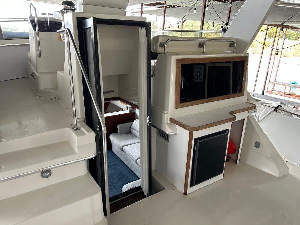 Slide: The Image of Carver 38 Aft Cabin 1992 - 53