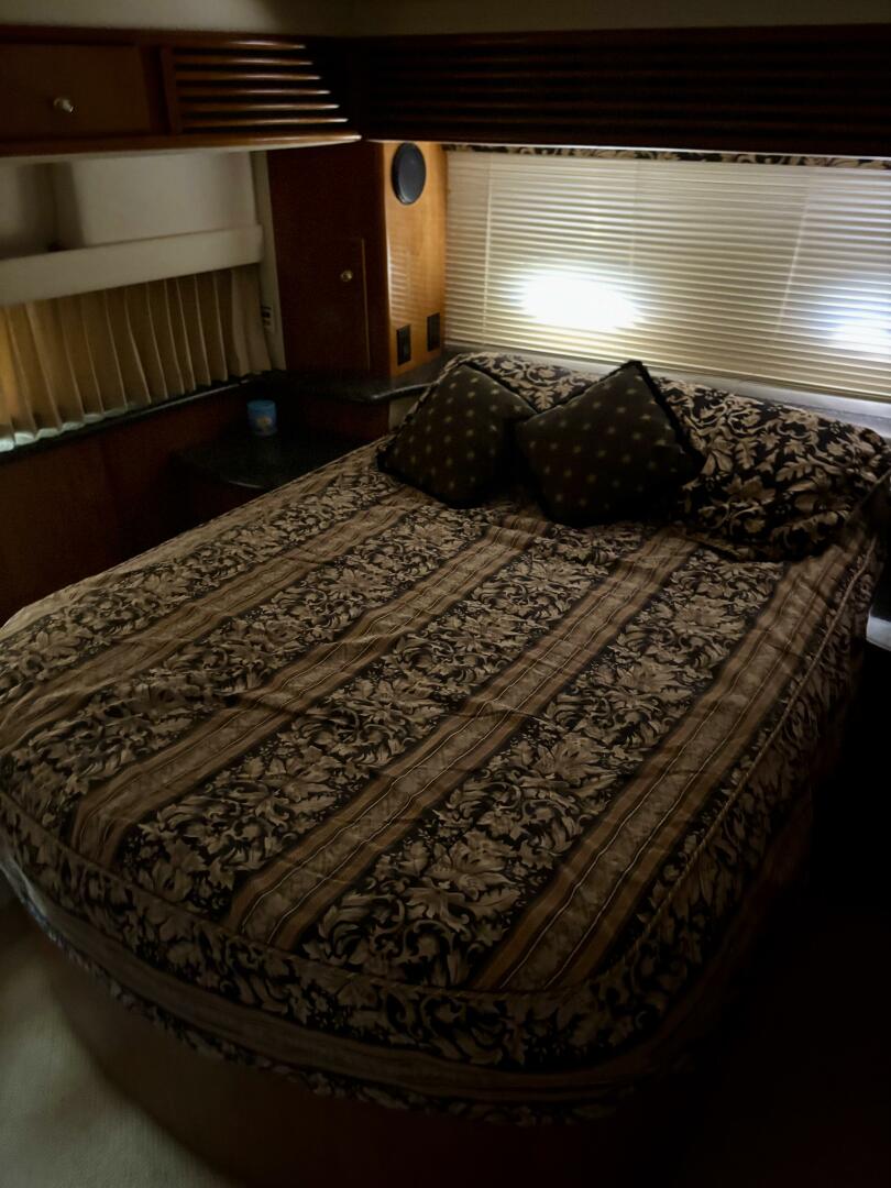 Slide: The Image of Carver 39 2000 - 5557615