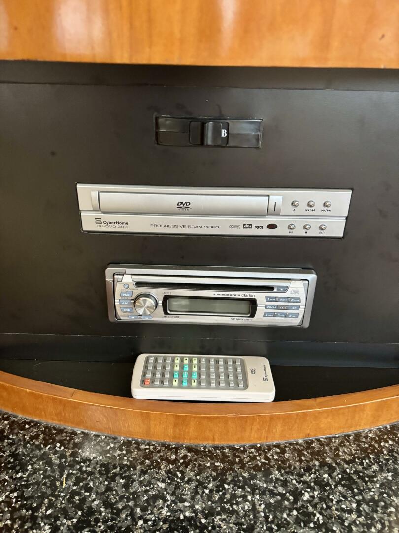 Slide: The Image of Carver 39 2000 - 5557628