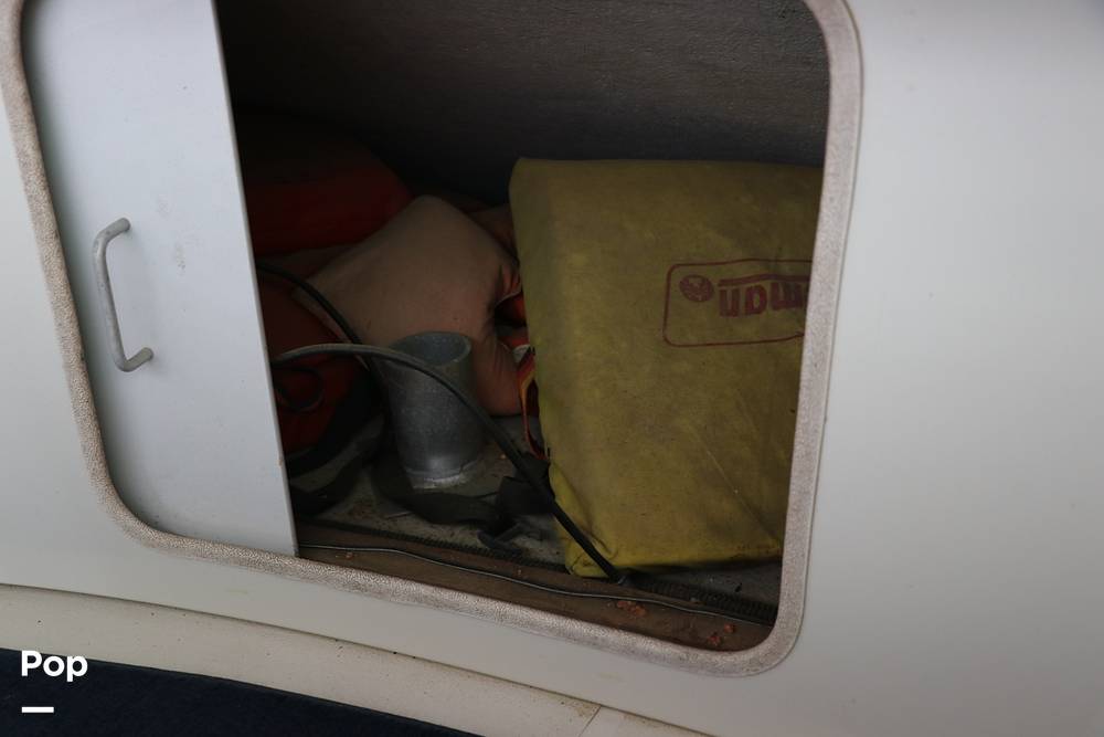 Slide: The Image of Carver 390 Aft Cabin 1994 - 14217202