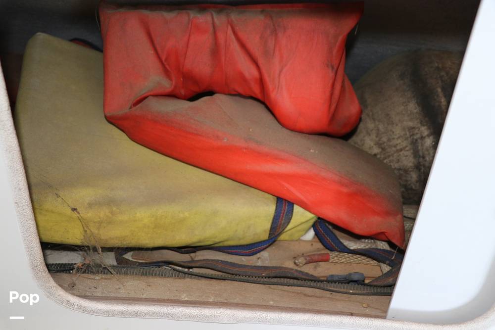 Slide: The Image of Carver 390 Aft Cabin 1994 - 14217203