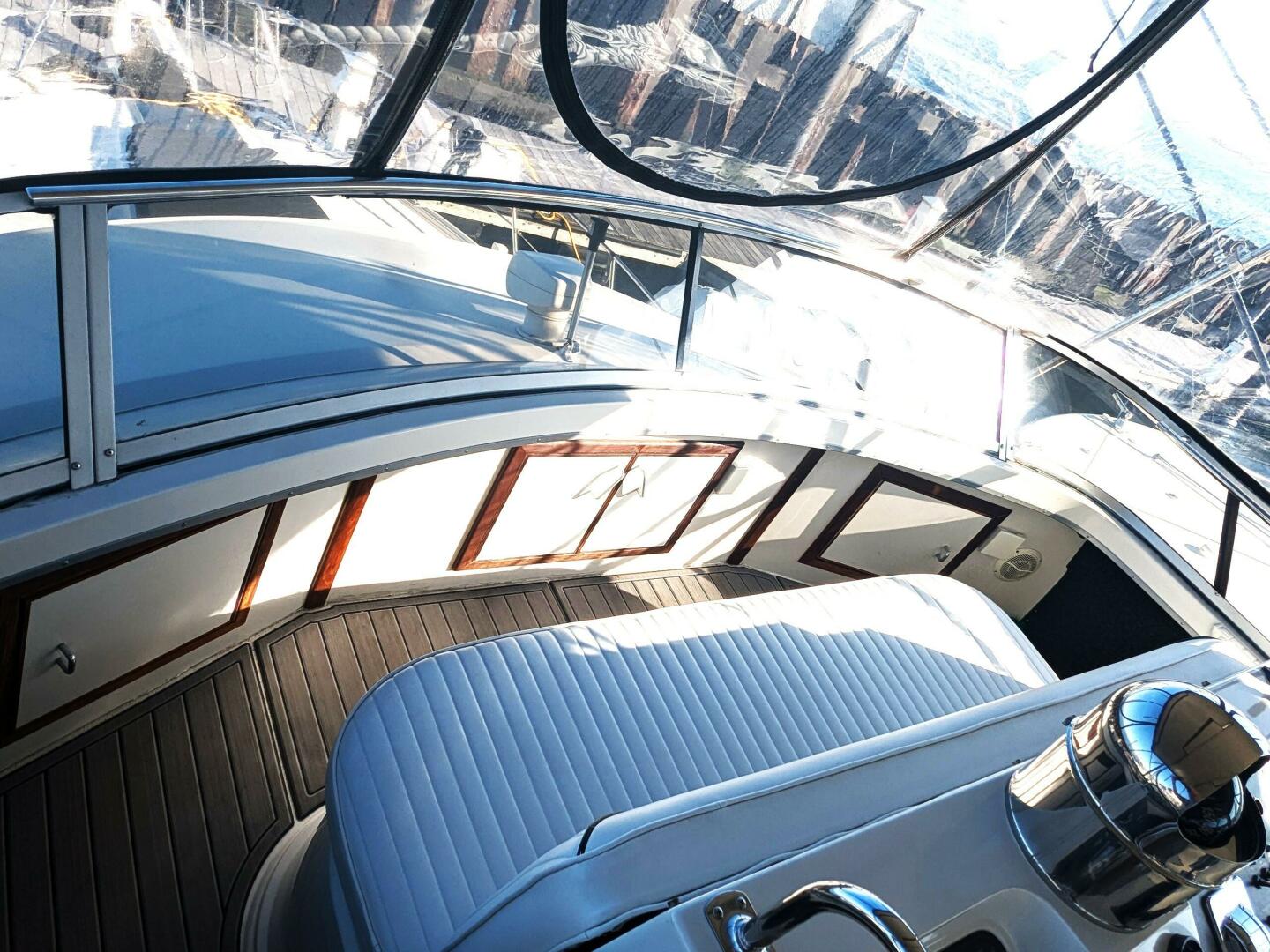 Slide: The Image of Carver 390 Aft Cabin Motoryacht 1993 - 4780854