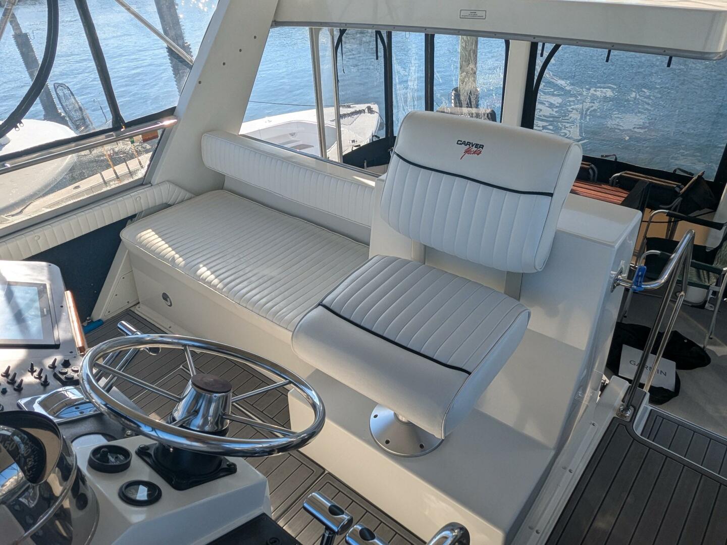 Slide: The Image of Carver 390 Aft Cabin Motoryacht 1993 - 4780856