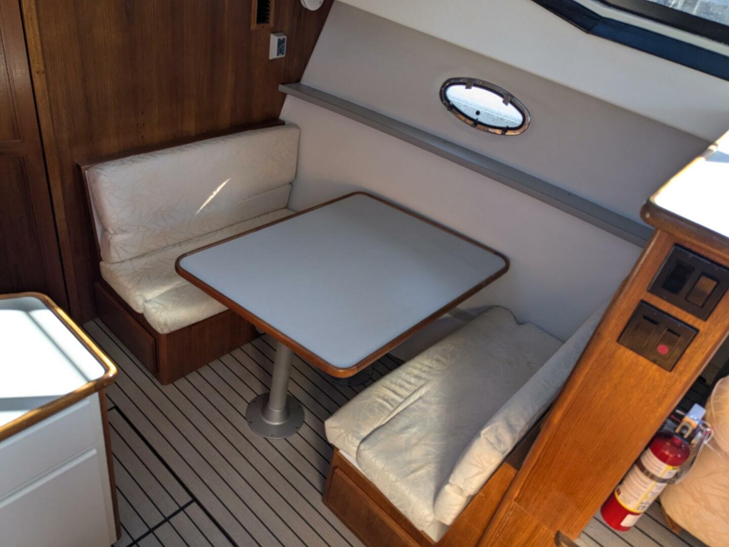 Slide: The Image of Carver 390 Aft Cabin Motoryacht 1993 - 4780876