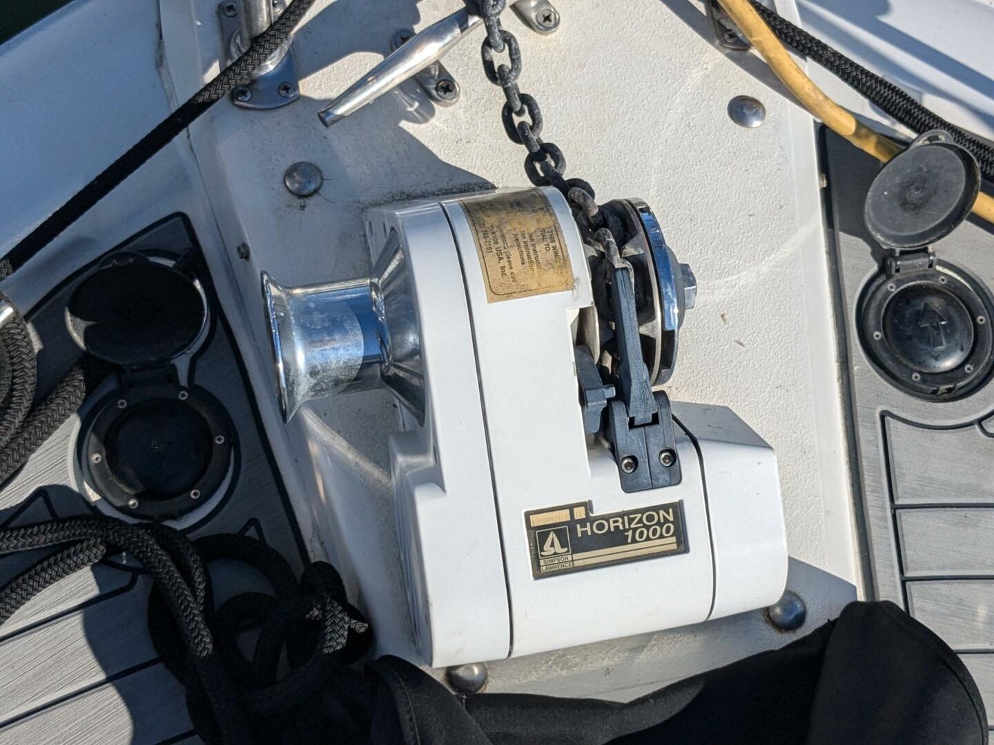 Slide: The Image of Carver 390 Aft Cabin Motoryacht 1993 - 4780841