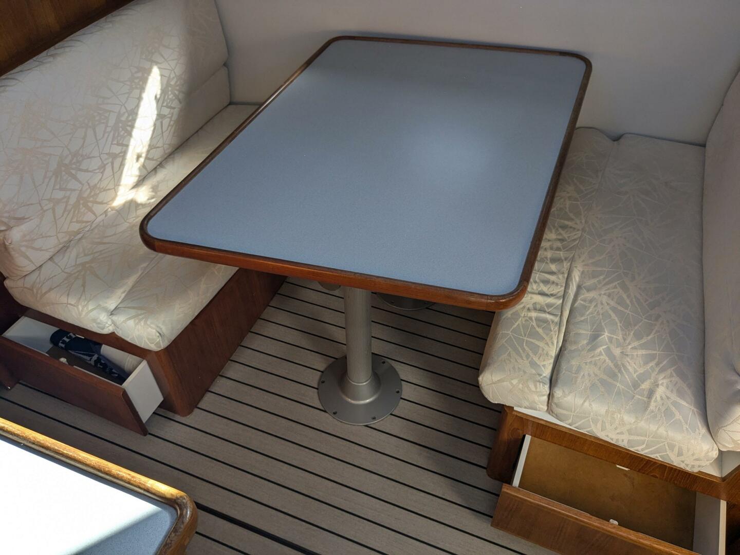 Slide: The Image of Carver 390 Aft Cabin Motoryacht 1993 - 4780877
