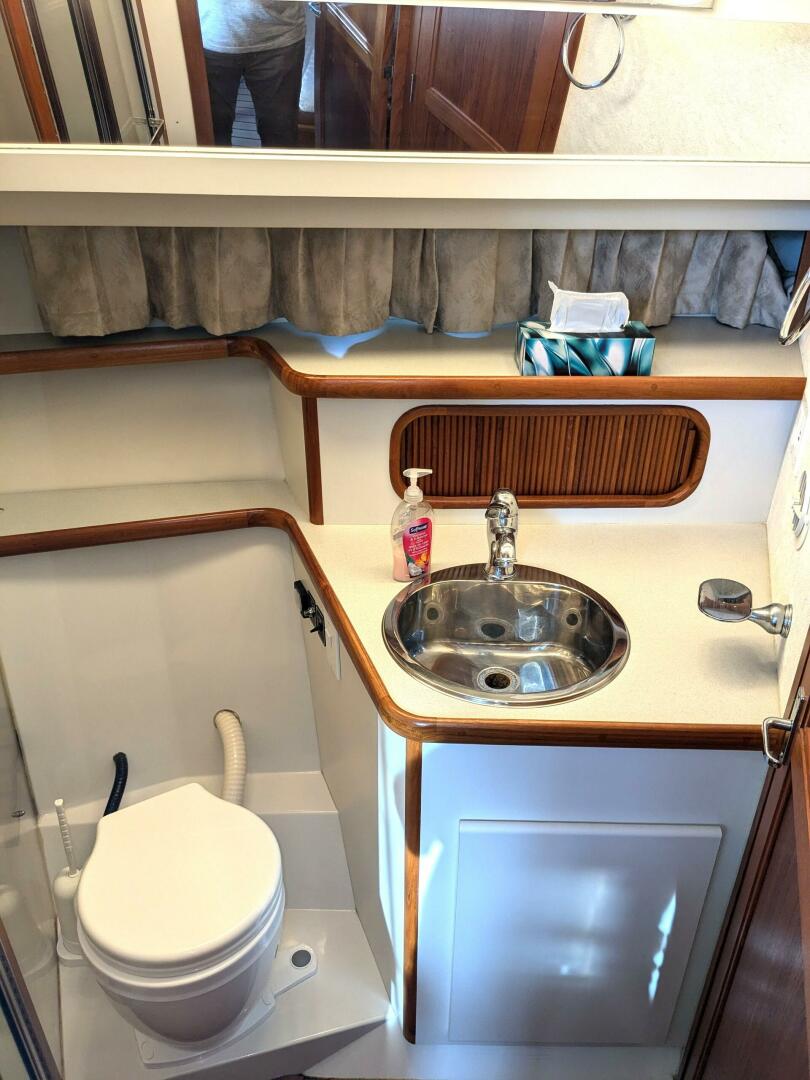 Slide: The Image of Carver 390 Aft Cabin Motoryacht 1993 - 4780893