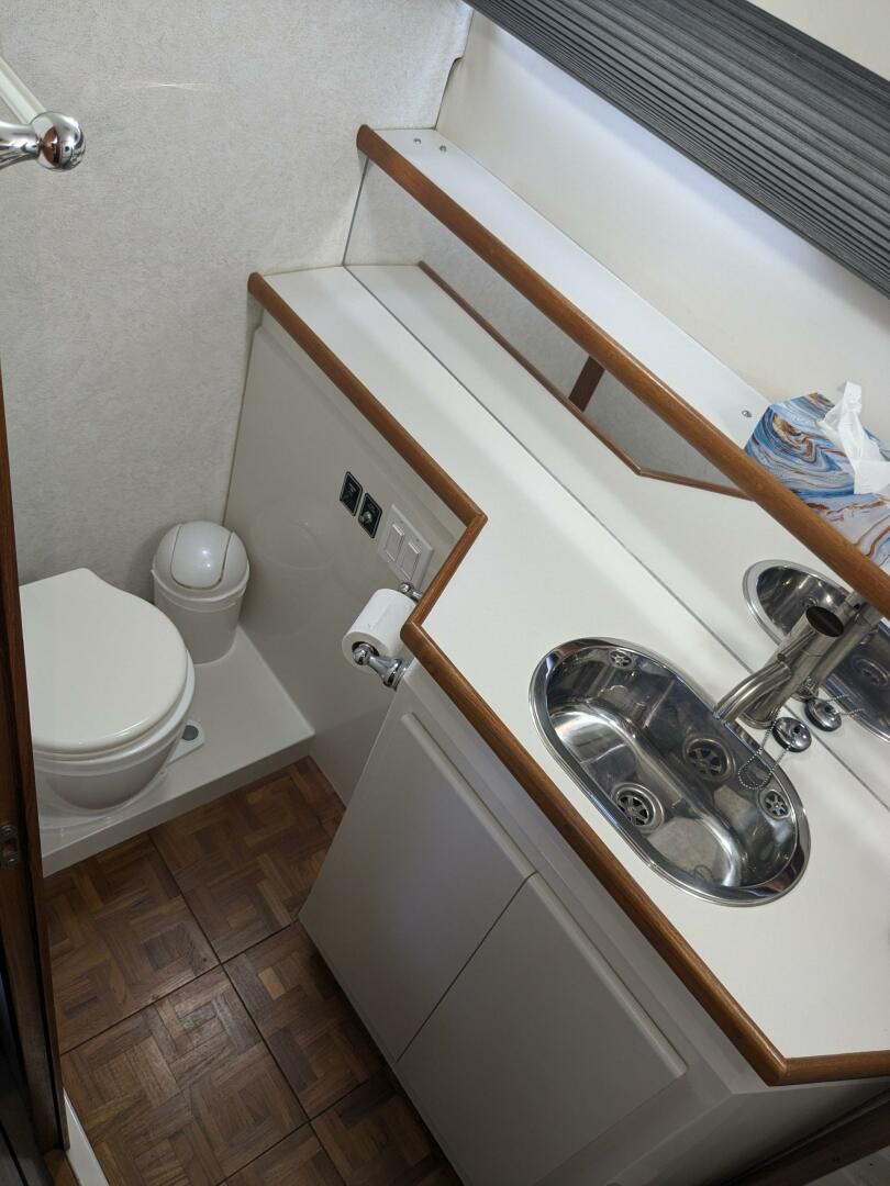 Slide: The Image of Carver 390 Aft Cabin Motoryacht 1993 - 4780902