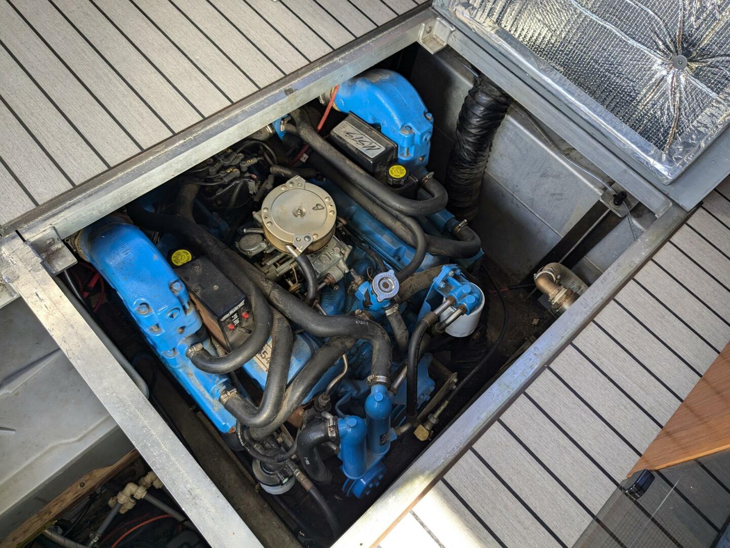 Slide: The Image of Carver 390 Aft Cabin Motoryacht 1993 - 4780904