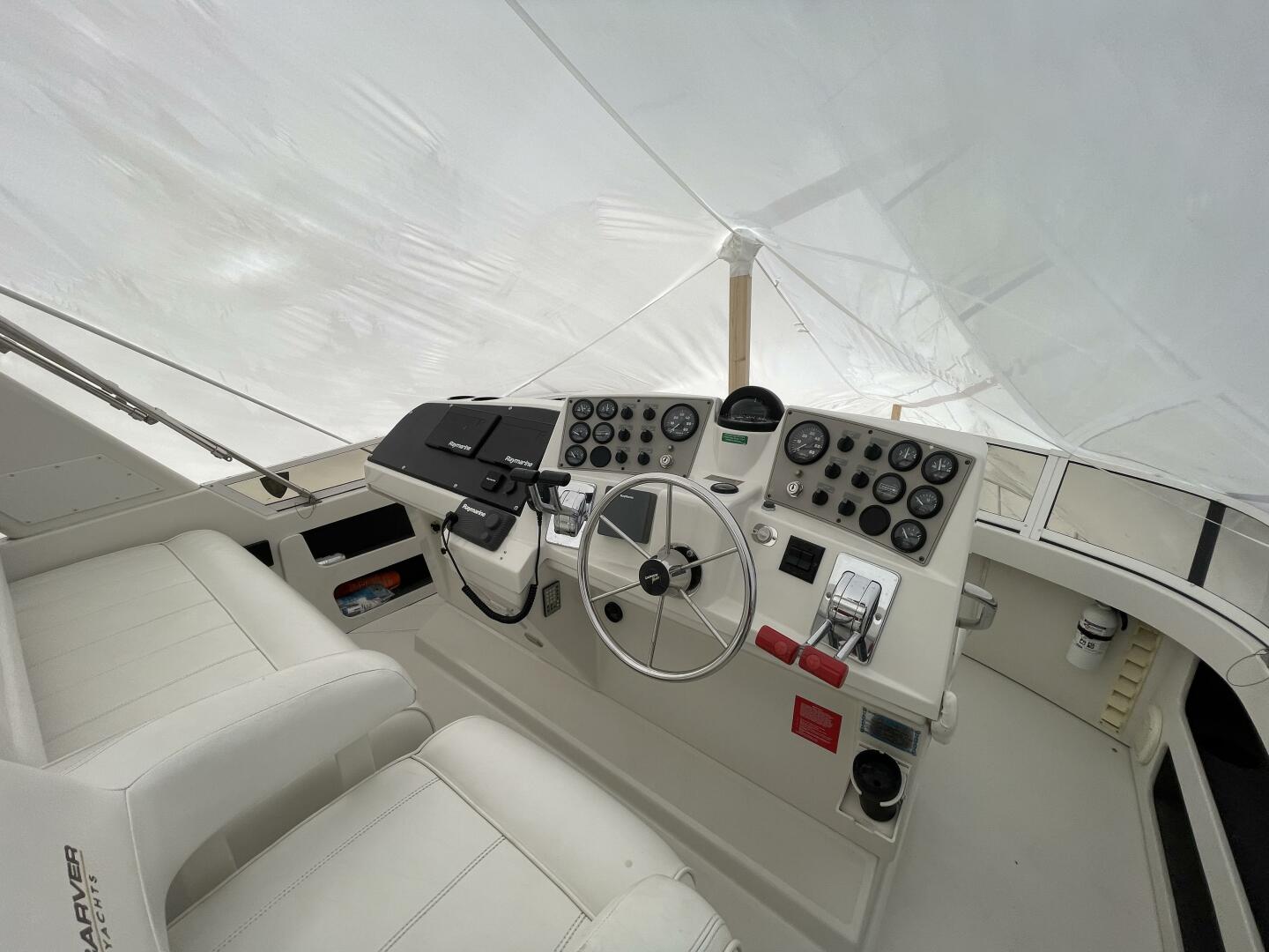 Slide: The Image of Carver 400 Cockpit Motor Yacht 1998 - 4901257