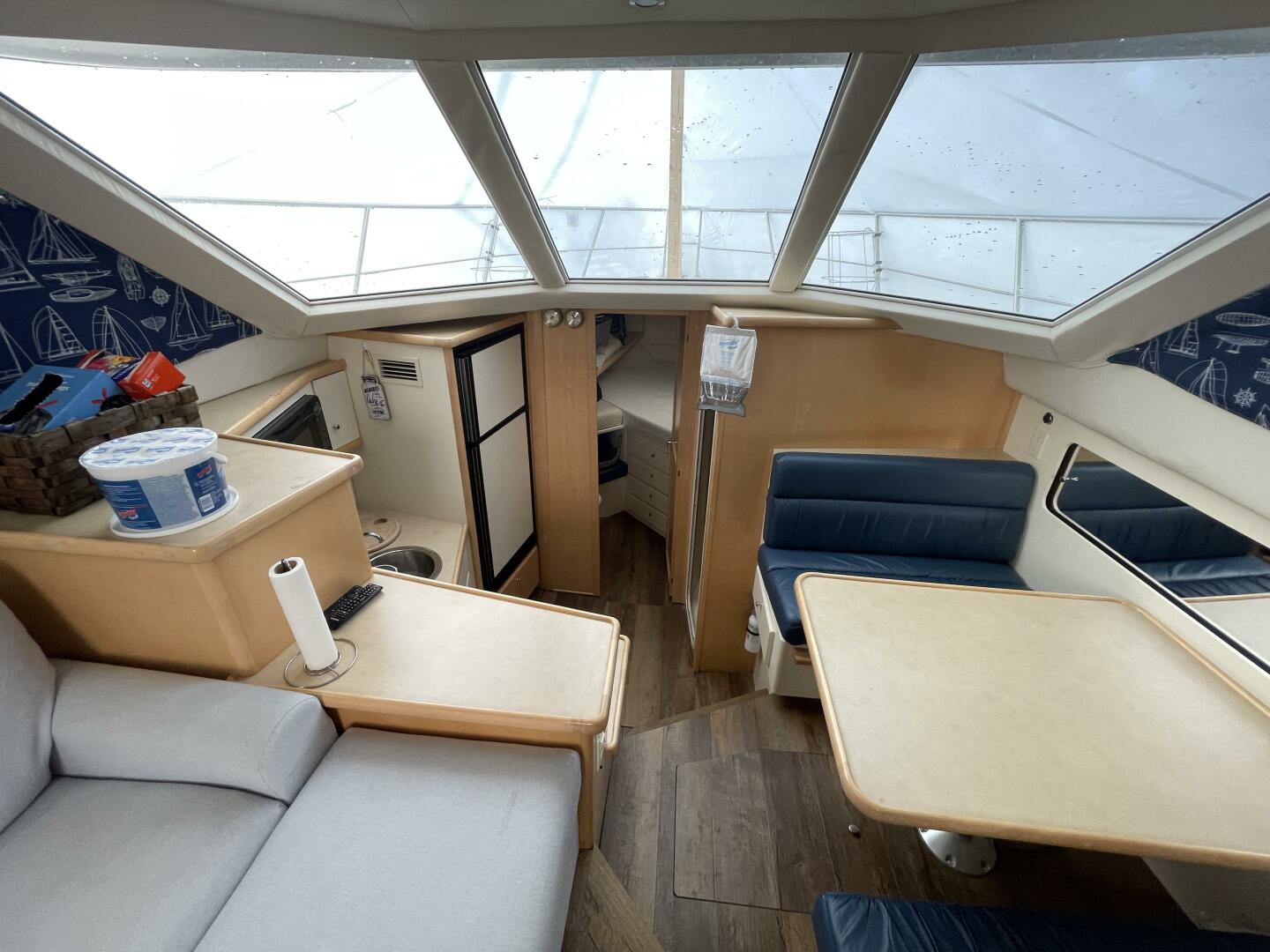 Slide: The Image of Carver 400 Cockpit Motor Yacht 1998 - 4901330