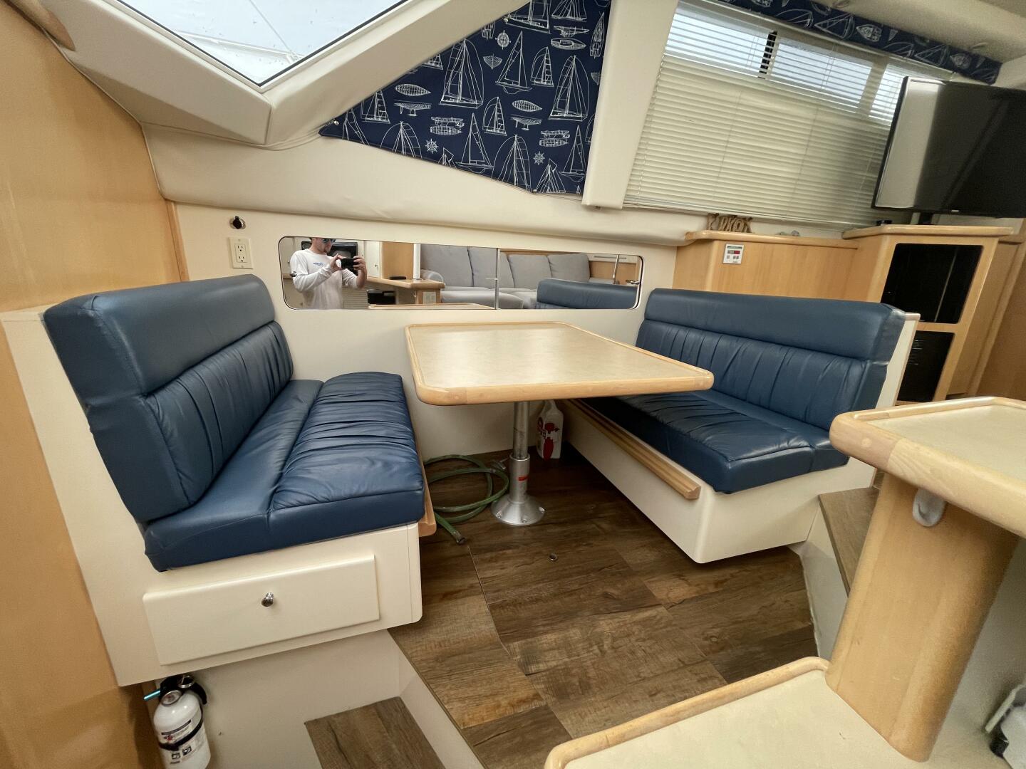 Slide: The Image of Carver 400 Cockpit Motor Yacht 1998 - 4901335