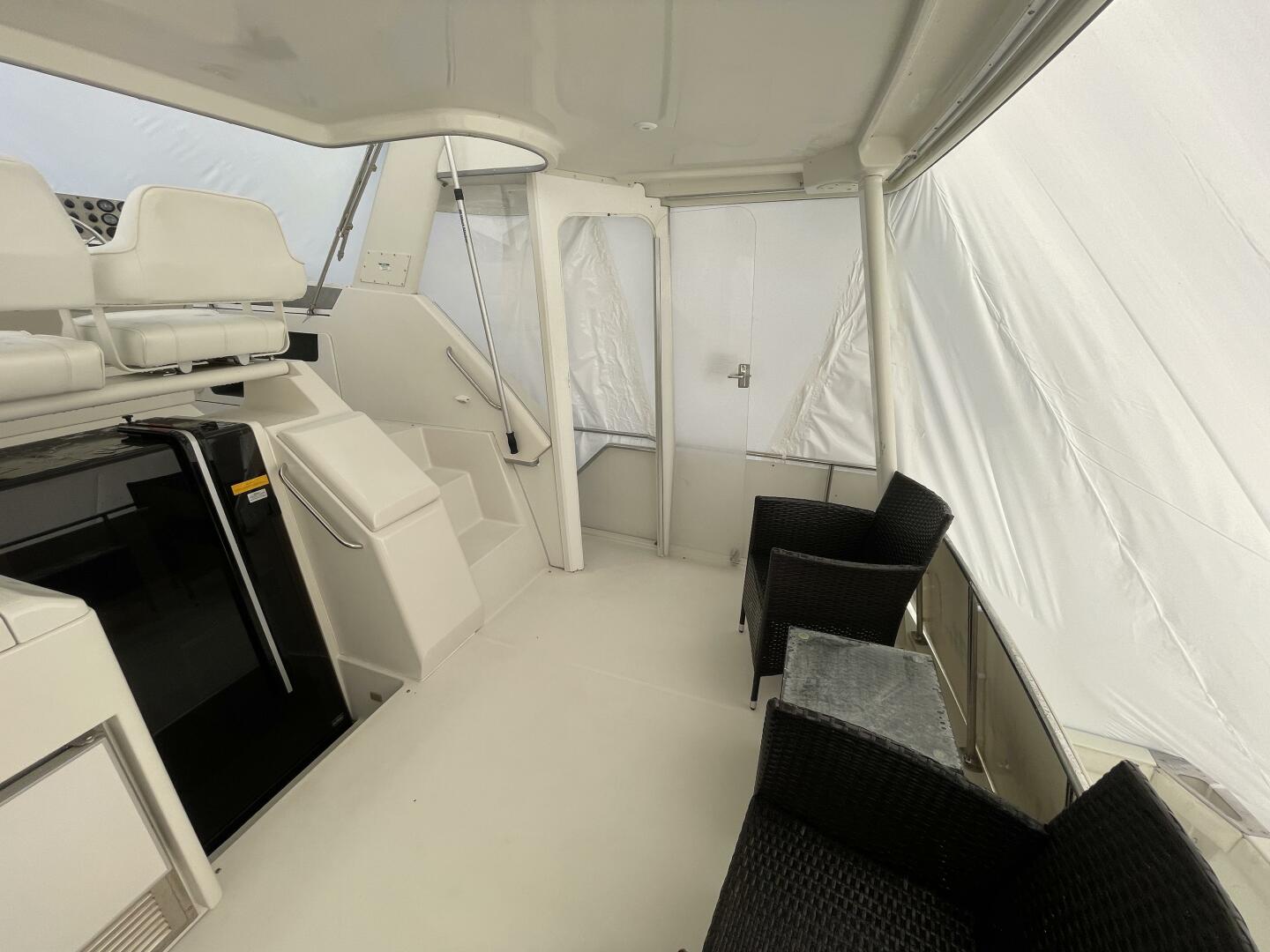 Slide: The Image of Carver 400 Cockpit Motor Yacht 1998 - 4901299