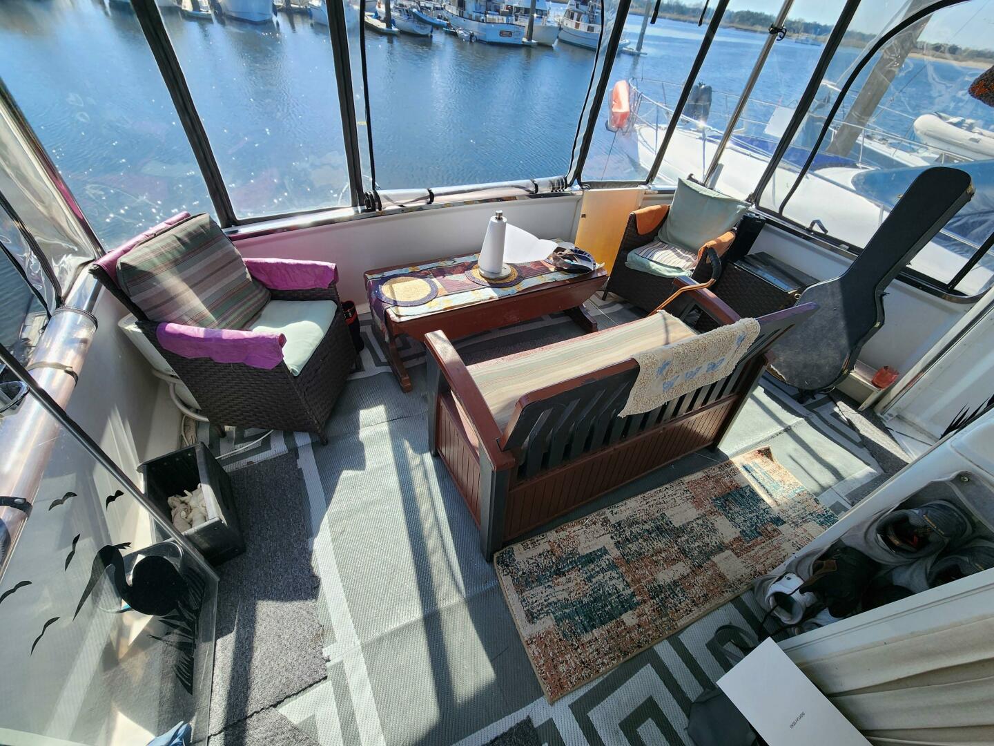 Slide: The Image of Carver 406 Aft Cabin Motor Yacht 2000 - 4996686