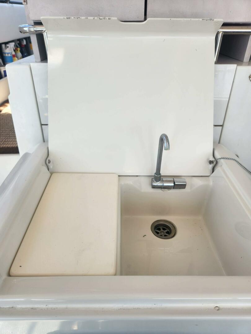Slide: The Image of Carver 406 Aft Cabin Motor Yacht 2000 - 4996713